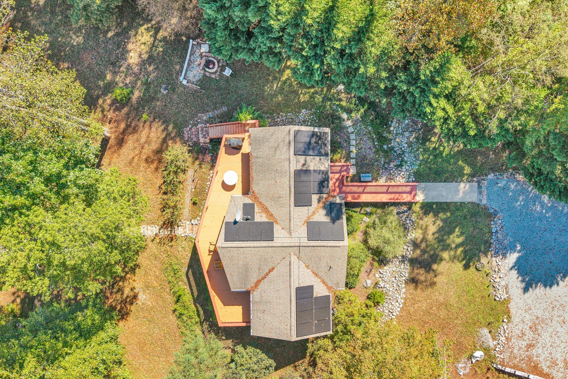 2303 Moss Meadows DR - Photo 4