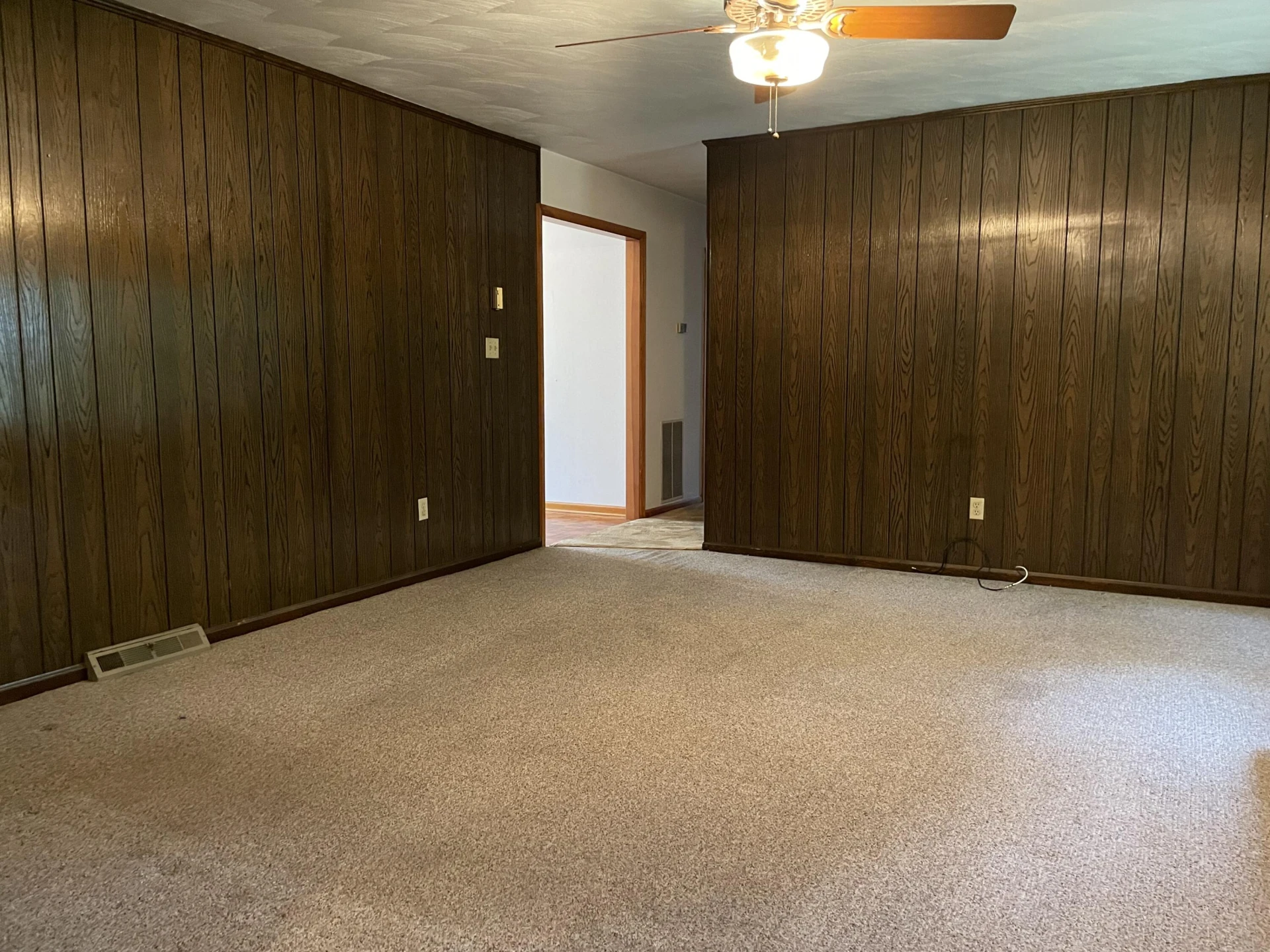 2206 Coachman DR - Photo 13