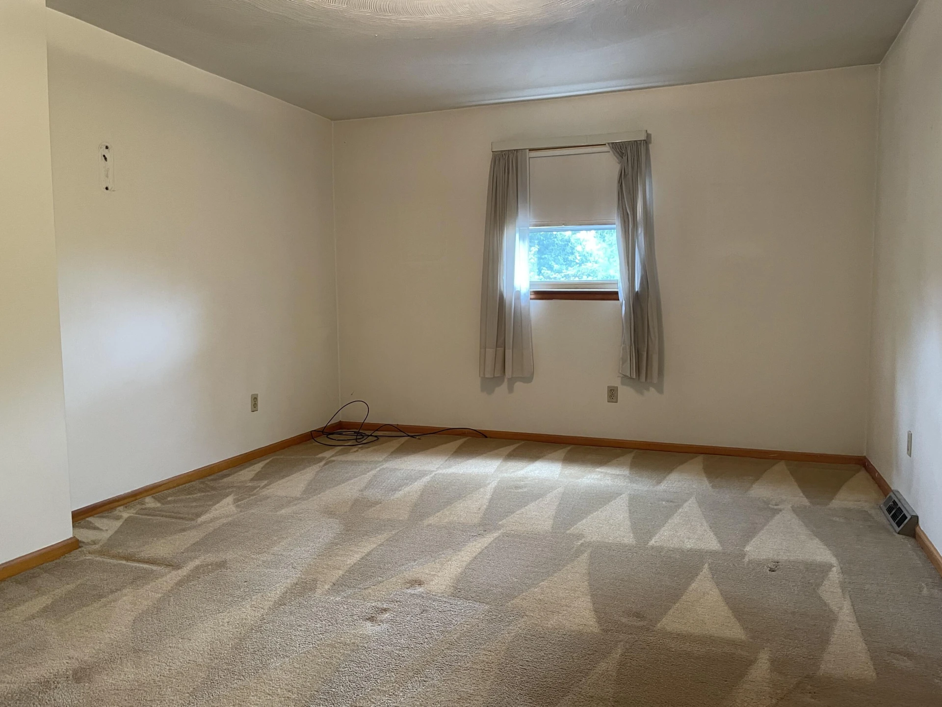 2206 Coachman DR - Photo 22