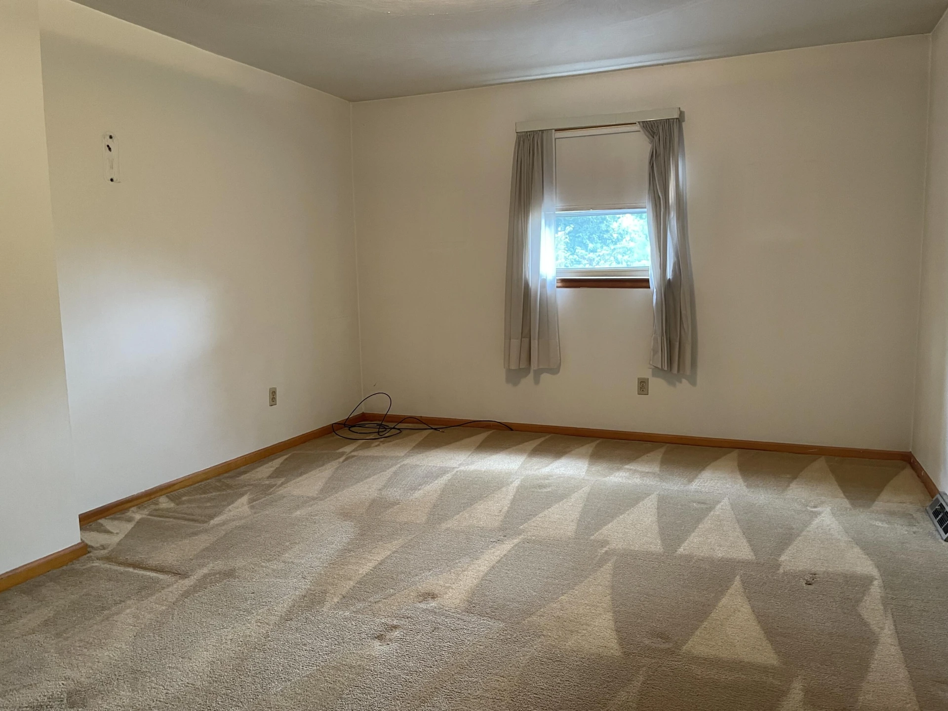 2206 Coachman DR - Photo 27