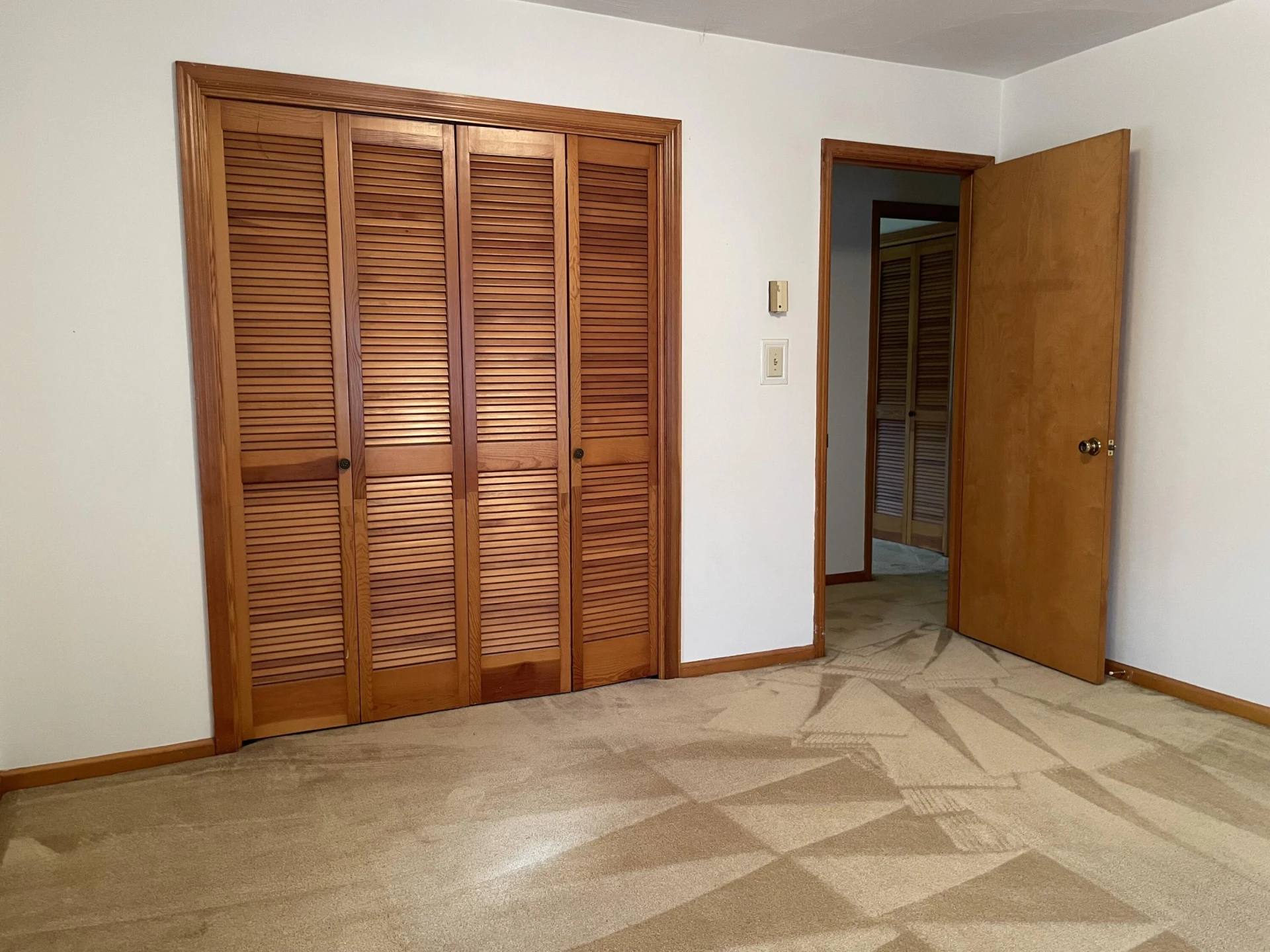 2206 Coachman DR - Photo 30
