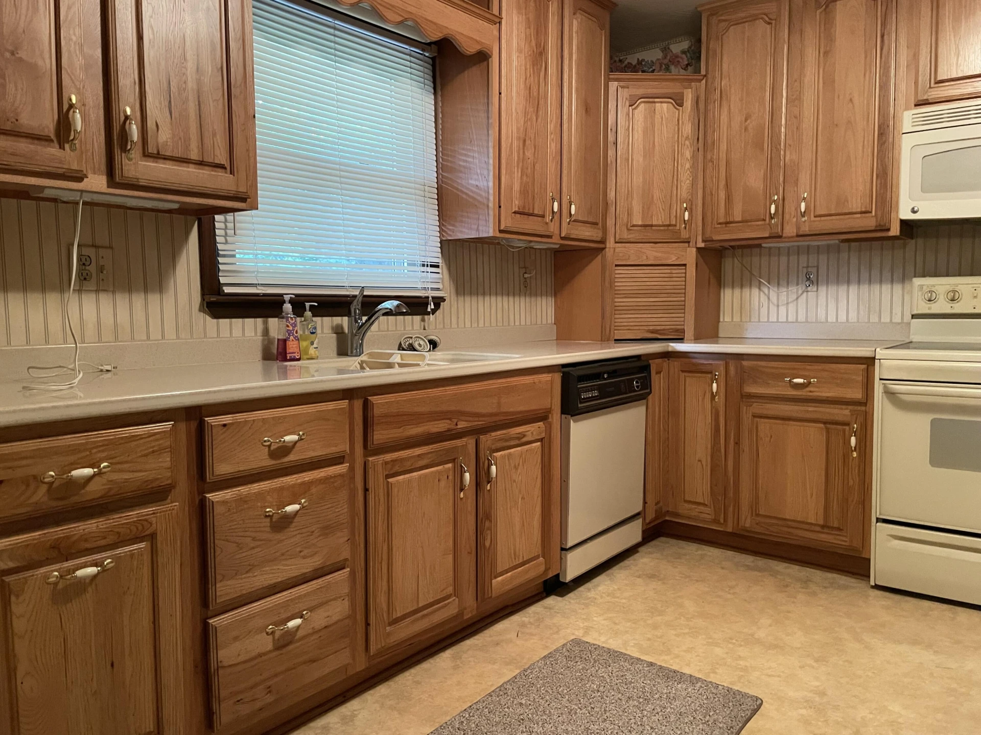 2206 Coachman DR - Photo 8