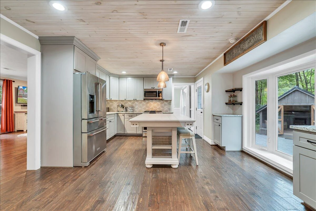 1109 4th ST - Photo 27