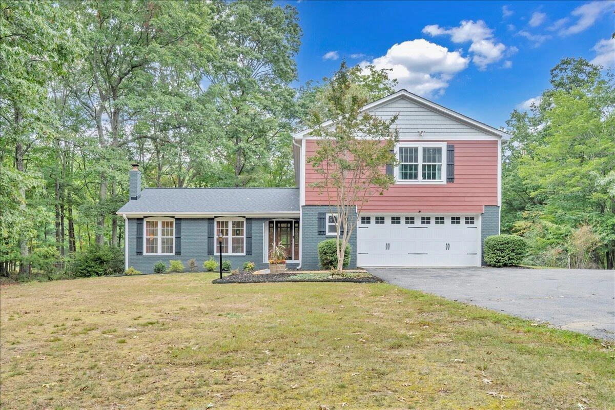 1109 4th ST - Photo 3