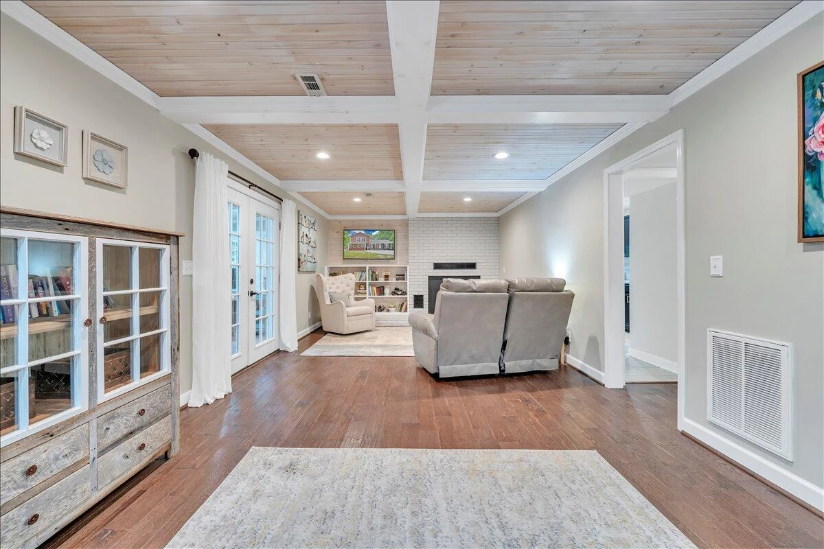 1109 4th ST - Photo 30