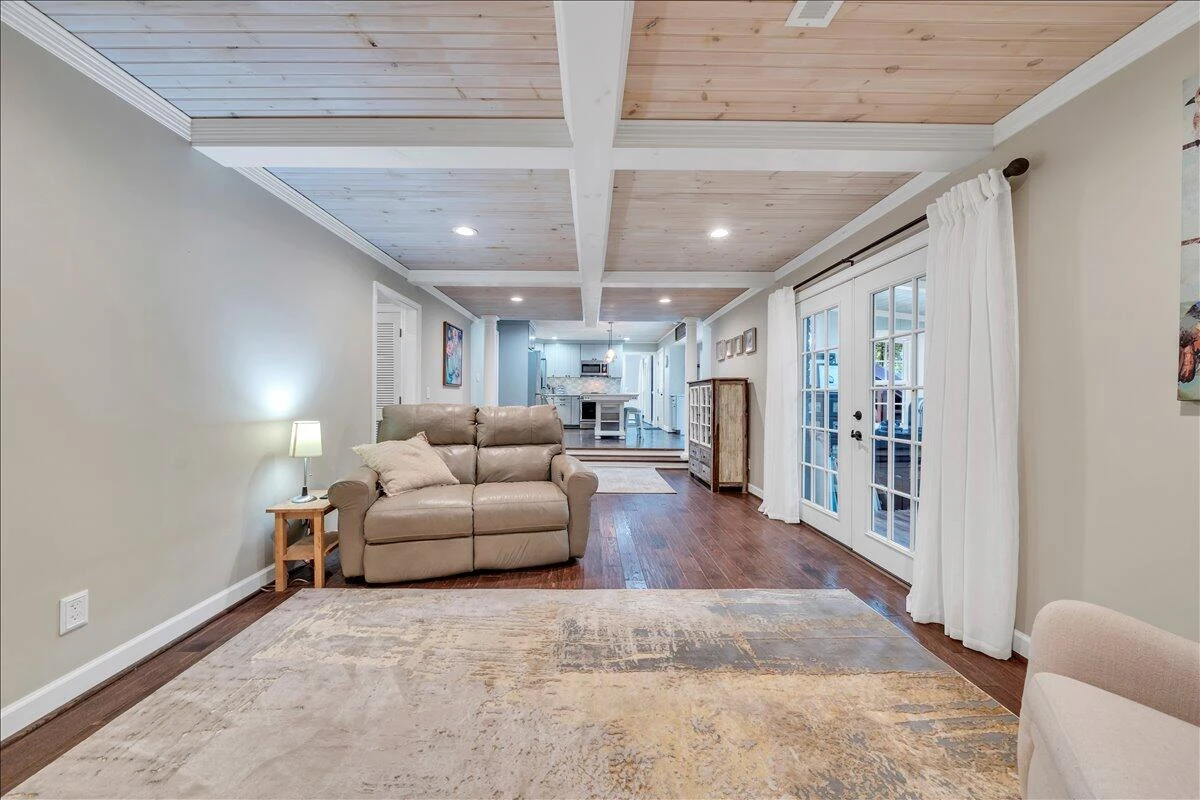 1109 4th ST - Photo 34