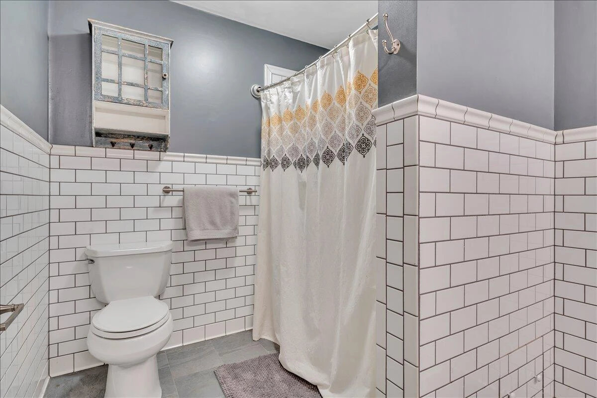 1109 4th ST - Photo 68