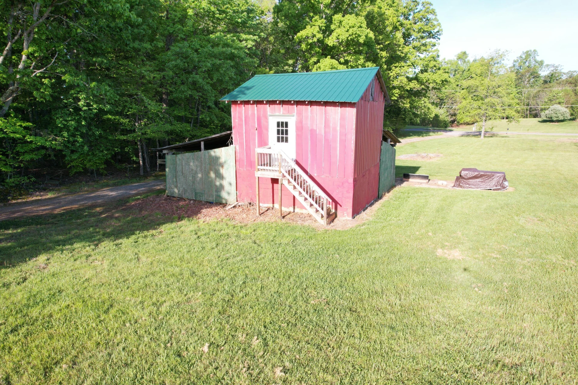 2392 Mountain Valley RD - Photo 36