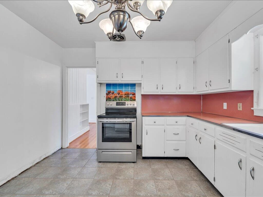 595 Robinhood RD - Photo 18