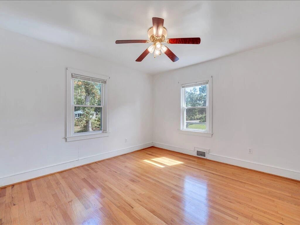 595 Robinhood RD - Photo 21