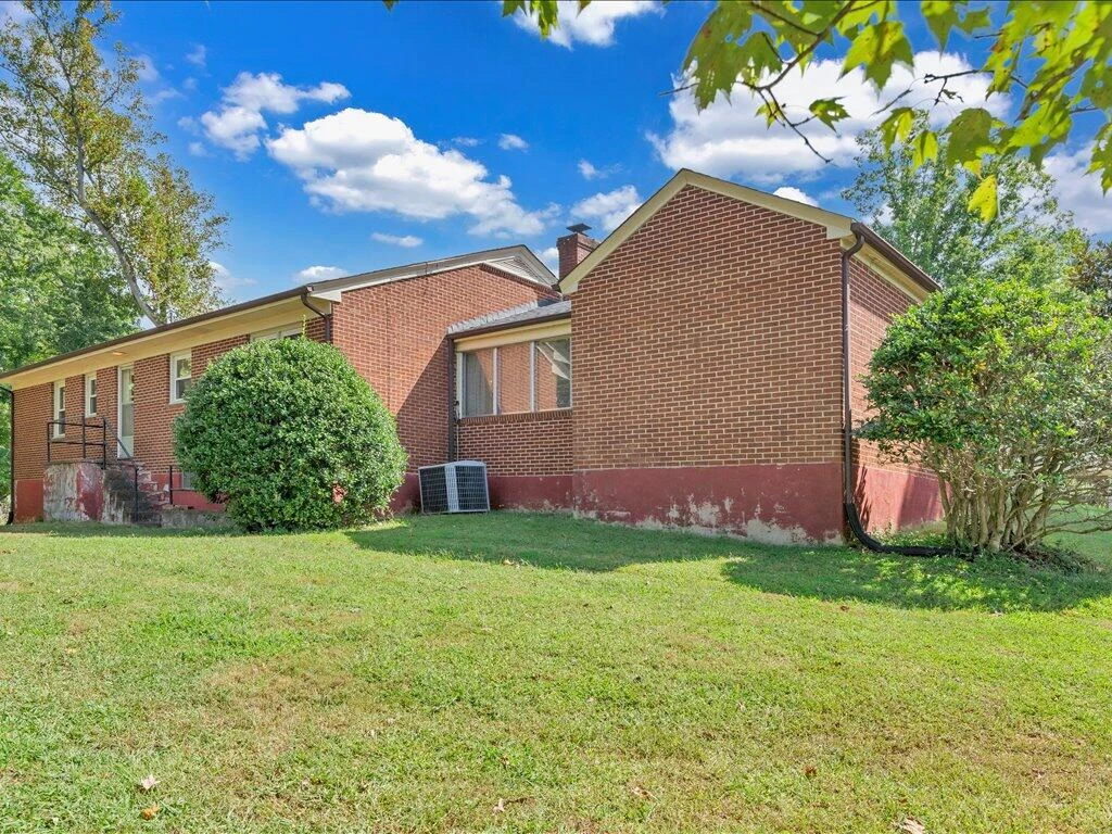 595 Robinhood RD - Photo 47