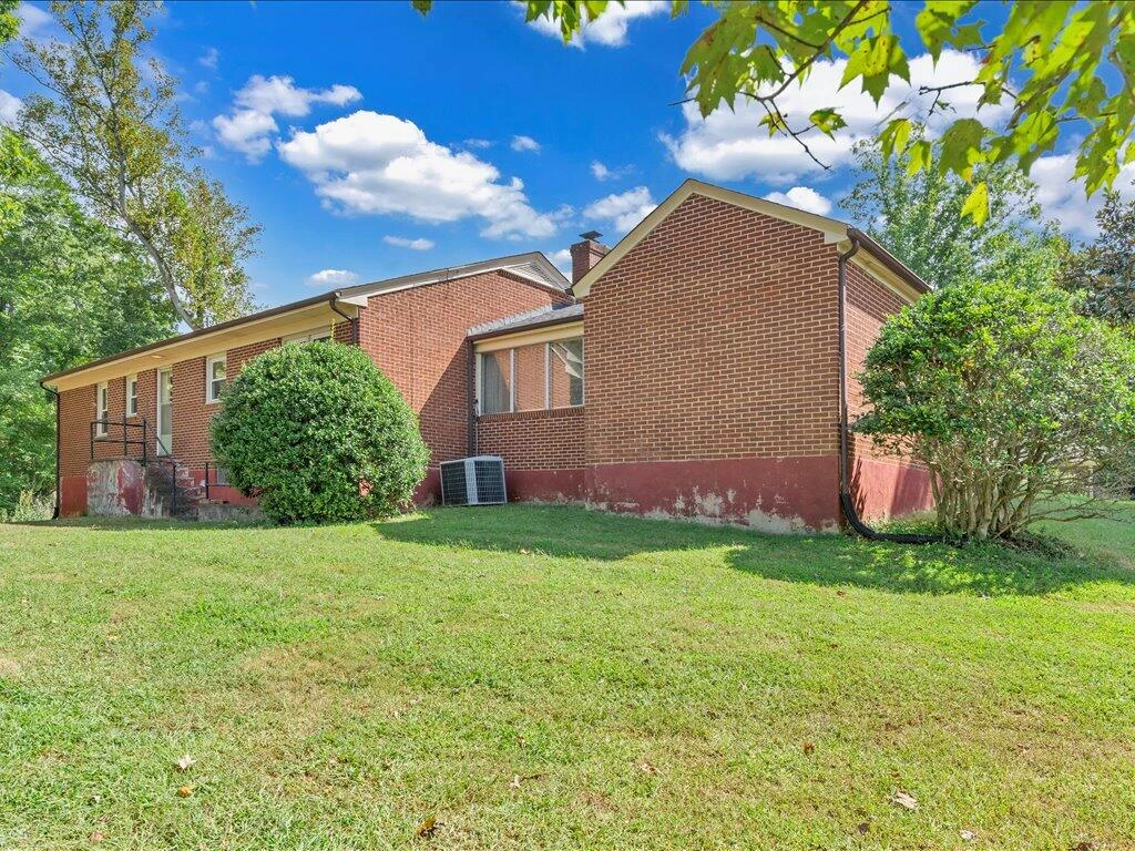 595 Robinhood RD - Photo 49