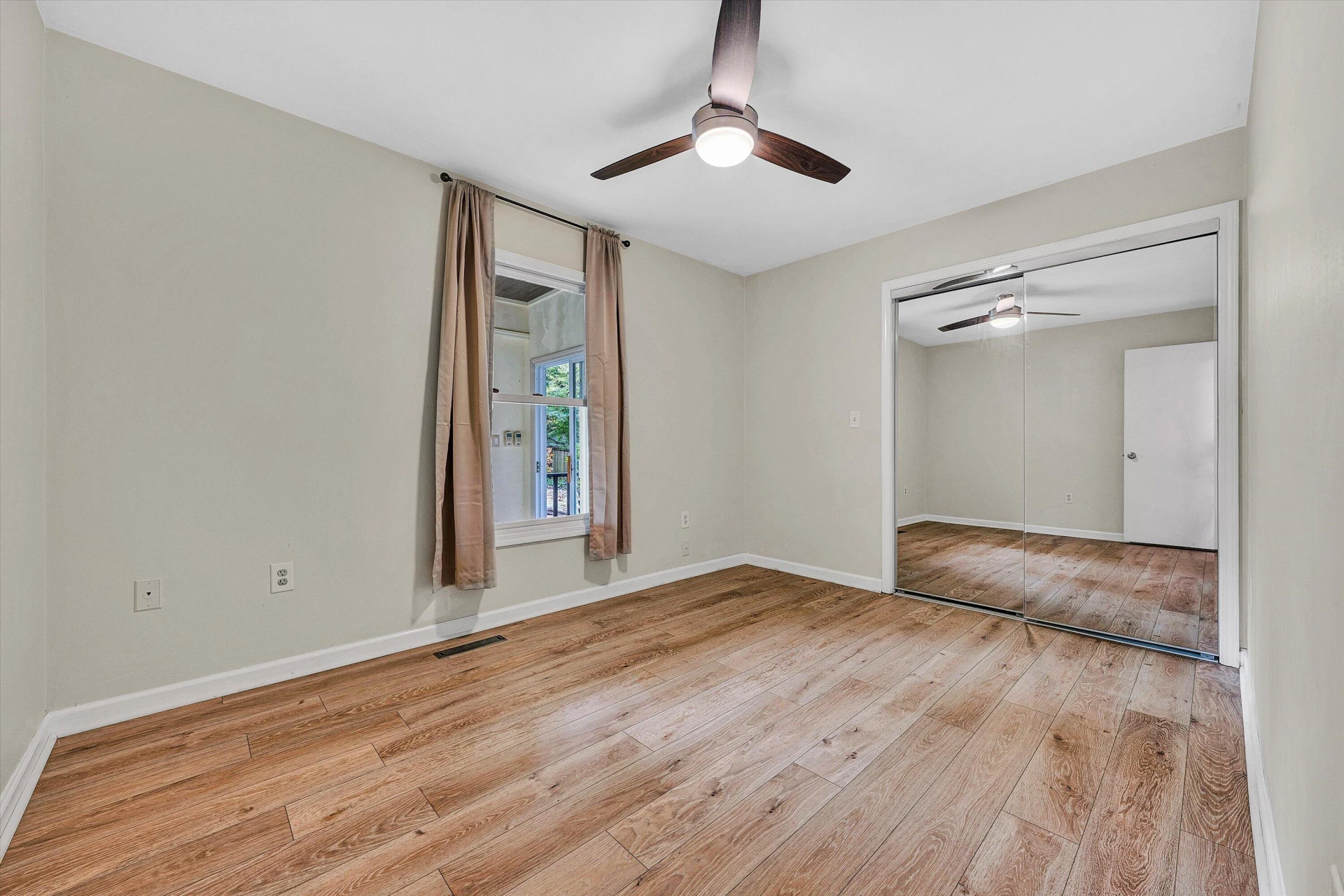 105 Prince CT - Photo 35