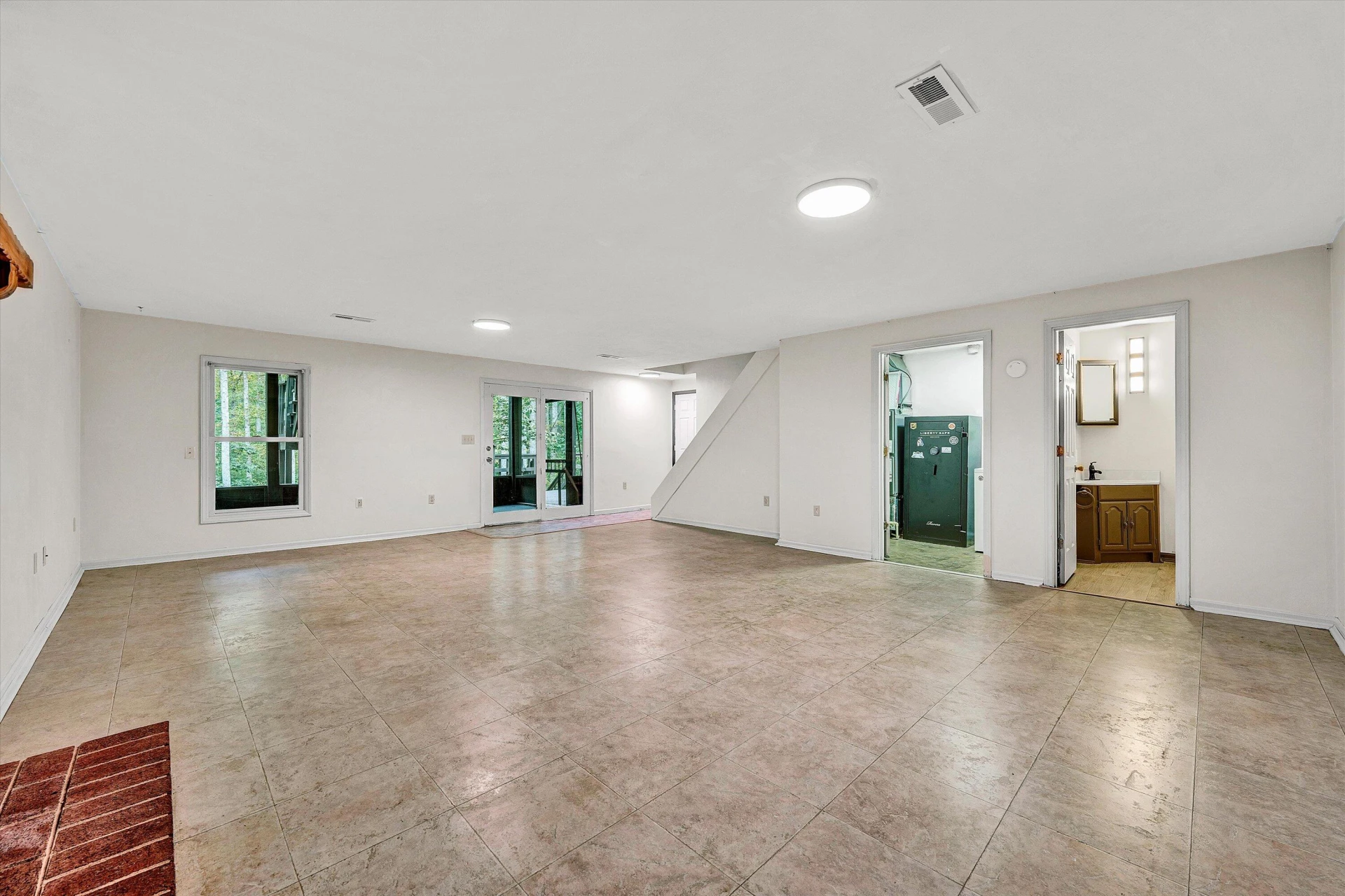105 Prince CT - Photo 38