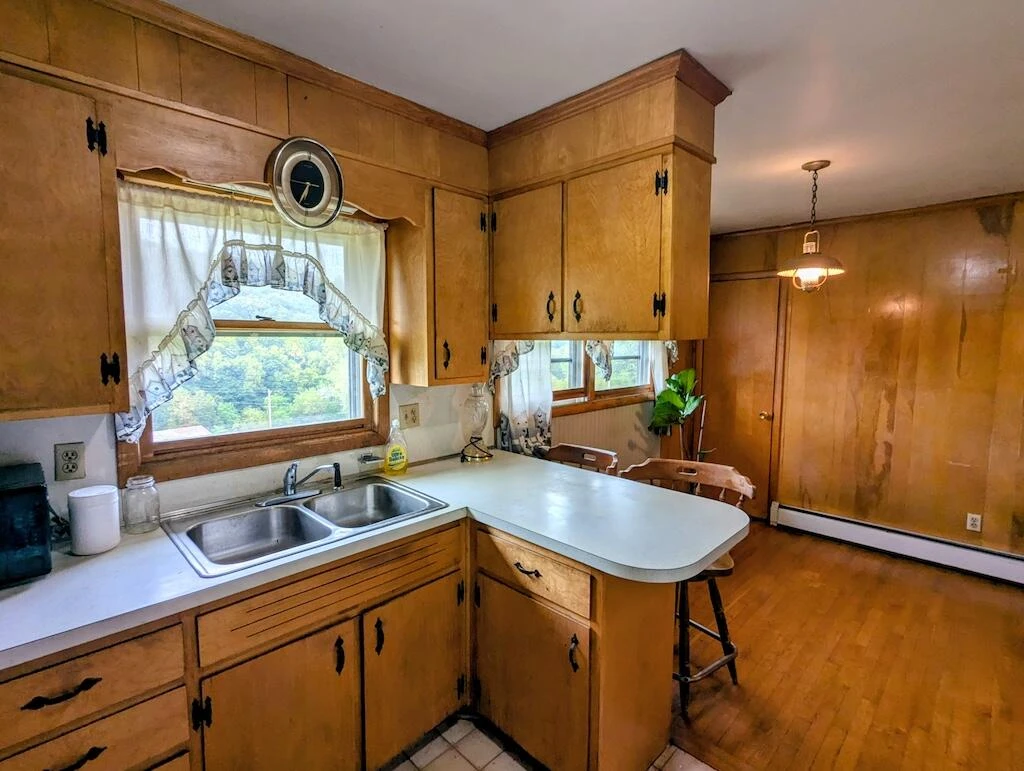 5721 Riner RD - Photo 7