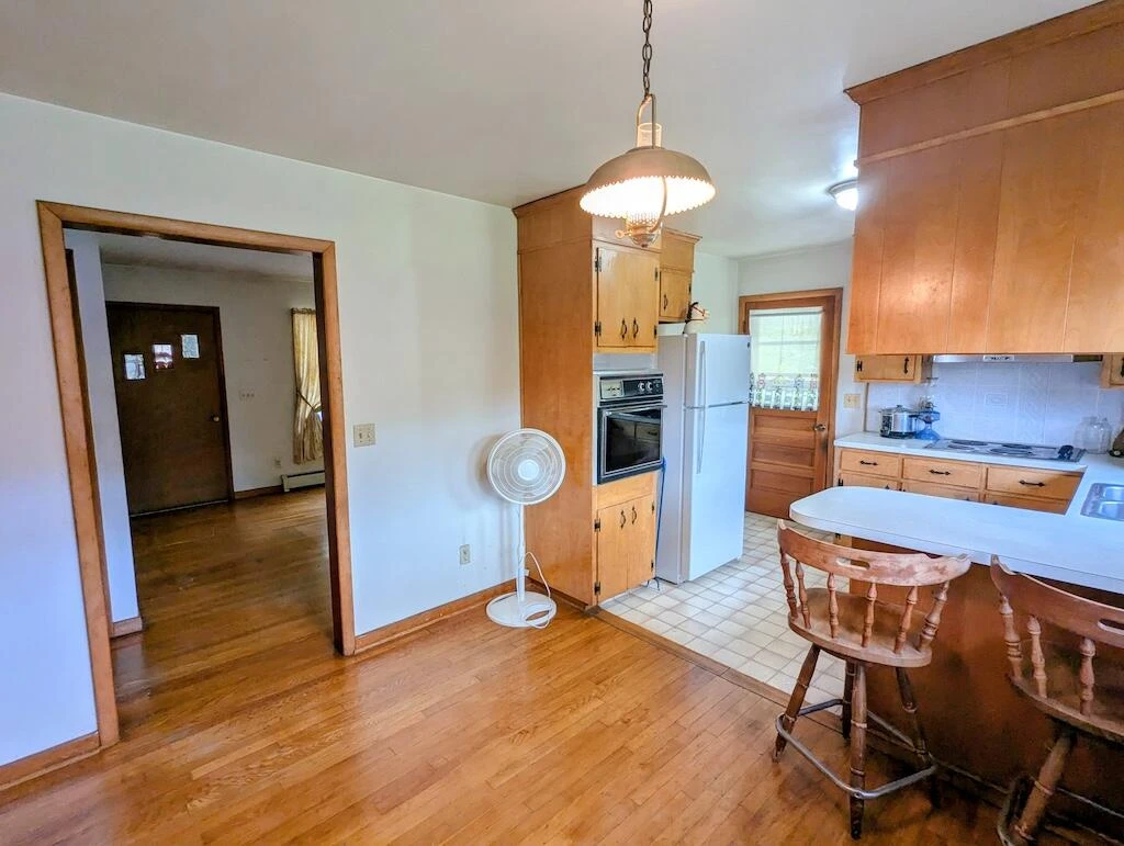 5721 Riner RD - Photo 8