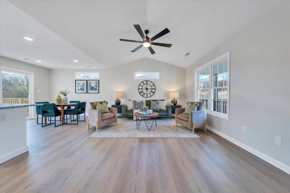 2315 Vale AVE - Photo 3