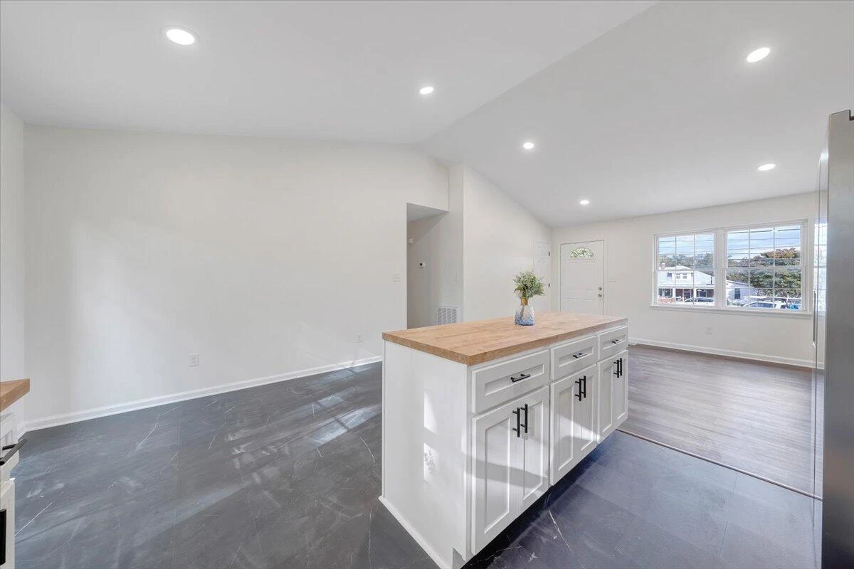 3523 Bandy RD - Photo 10