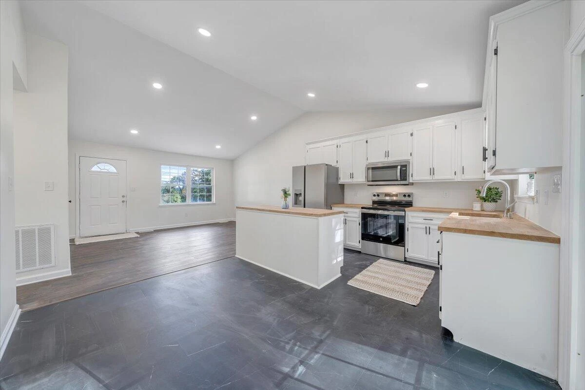 3523 Bandy RD - Photo 8