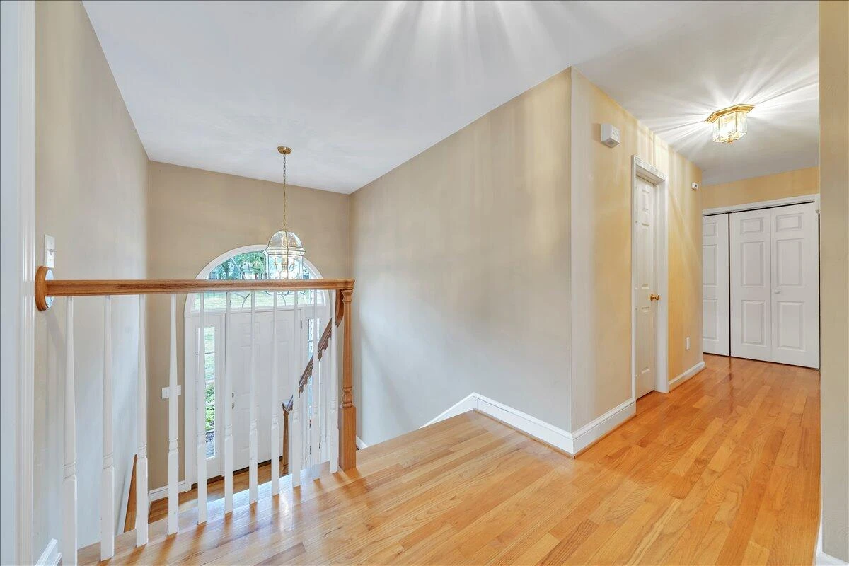 201 Eagle Ridge - Photo 6