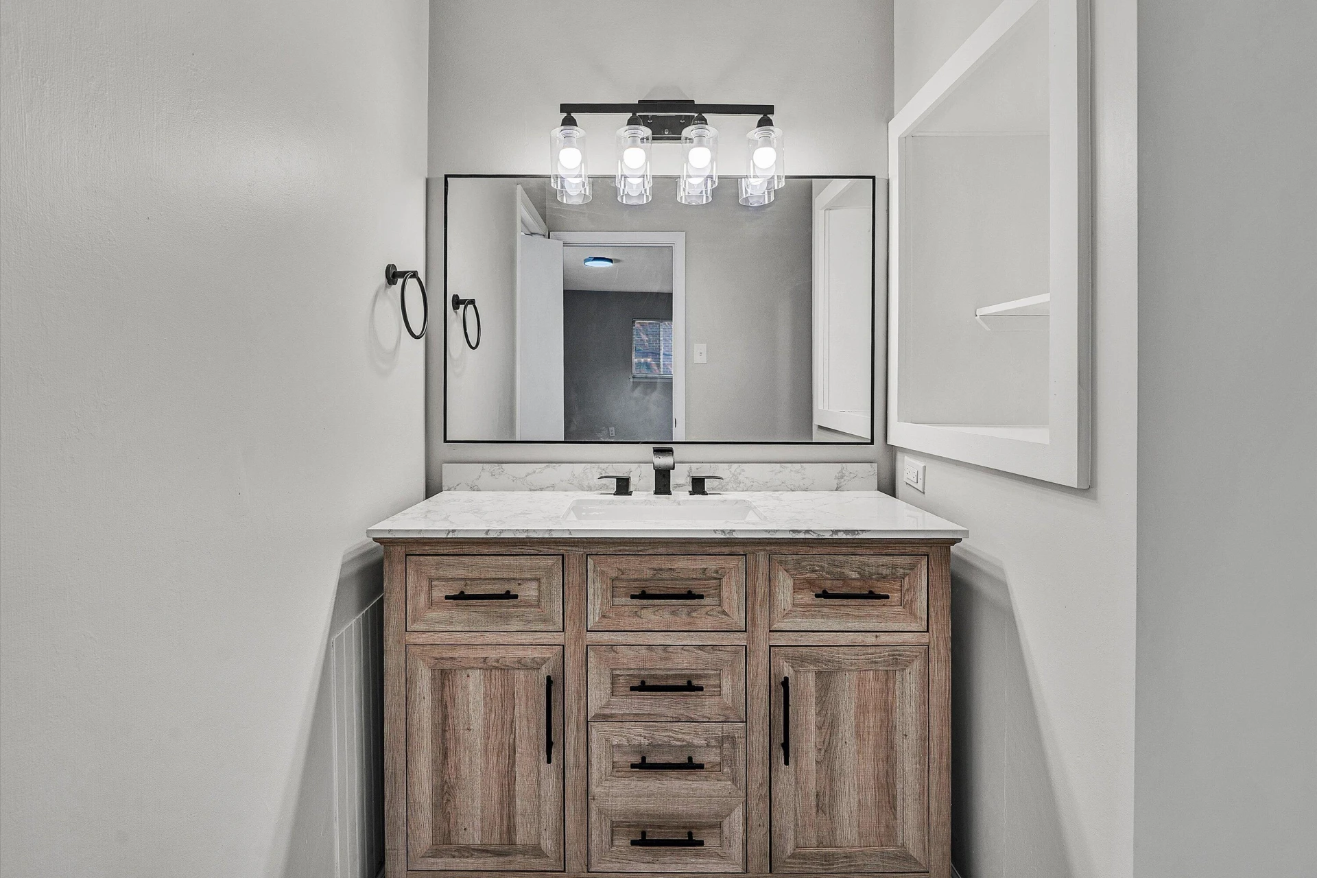 3250 Woodview RD - Photo 19