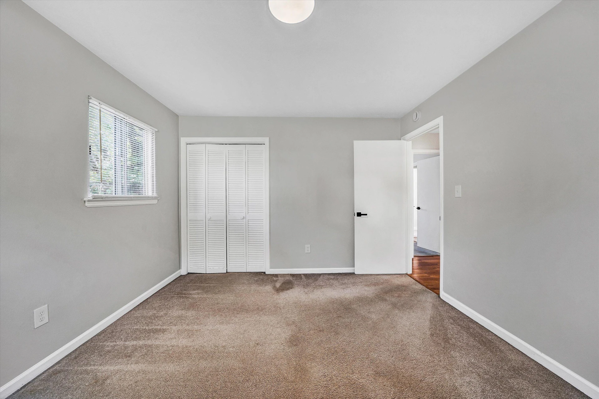 3250 Woodview RD - Photo 22