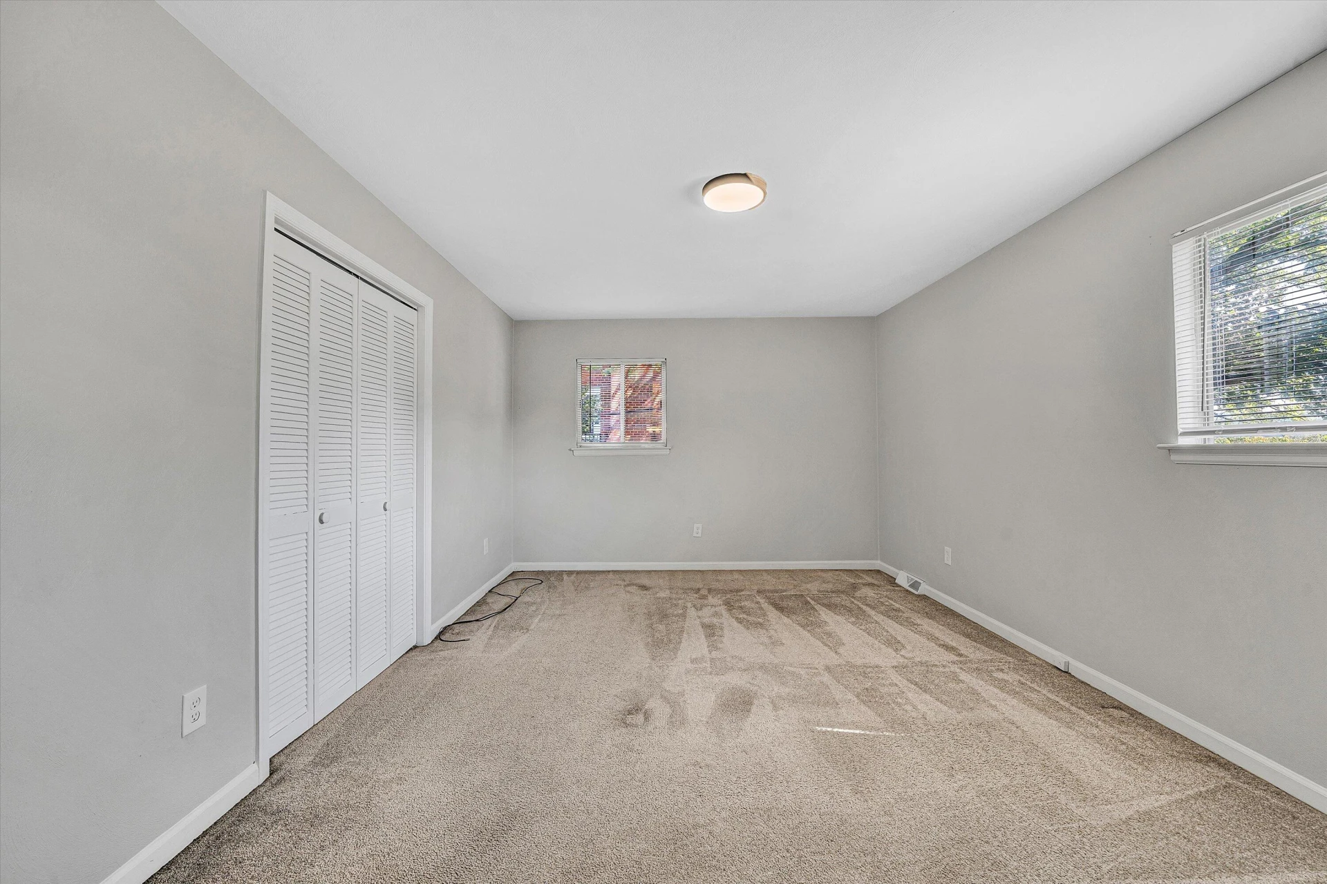 3250 Woodview RD - Photo 25