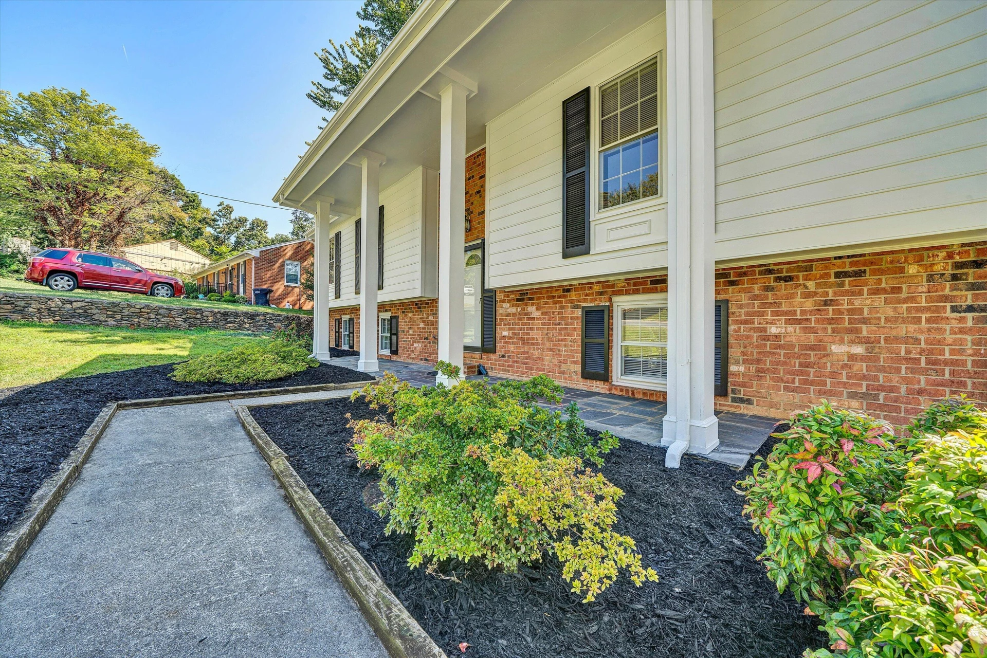 3250 Woodview RD - Photo 3