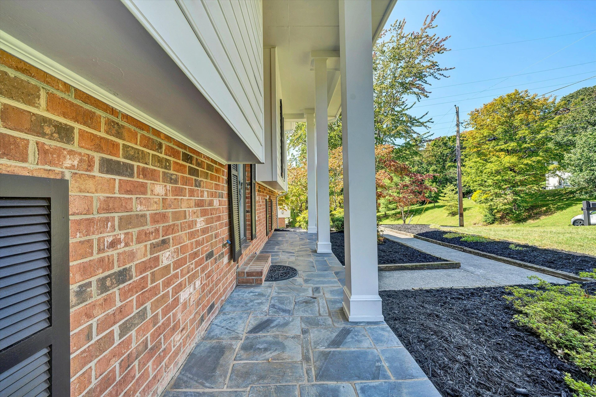 3250 Woodview RD - Photo 4