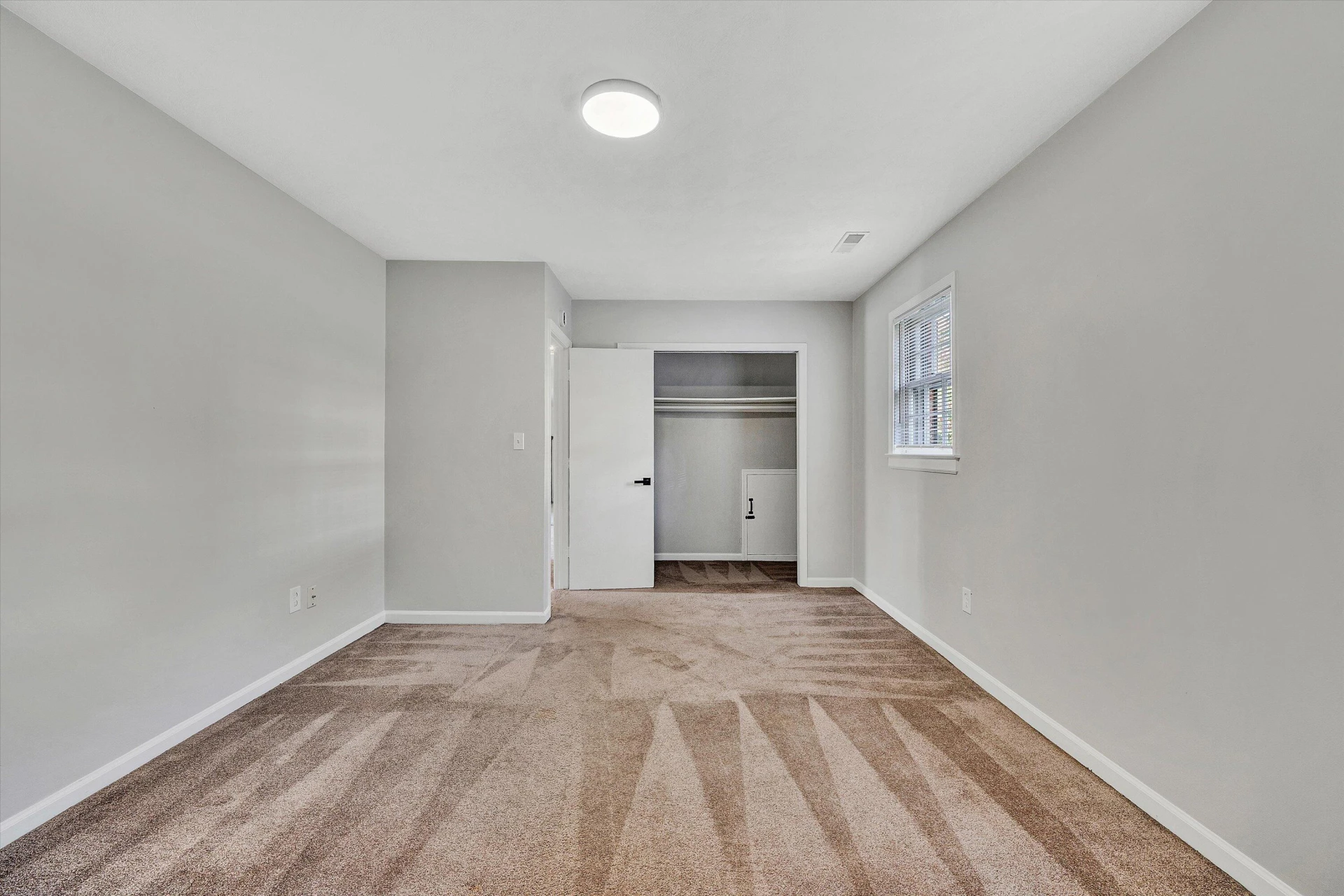 3250 Woodview RD - Photo 40