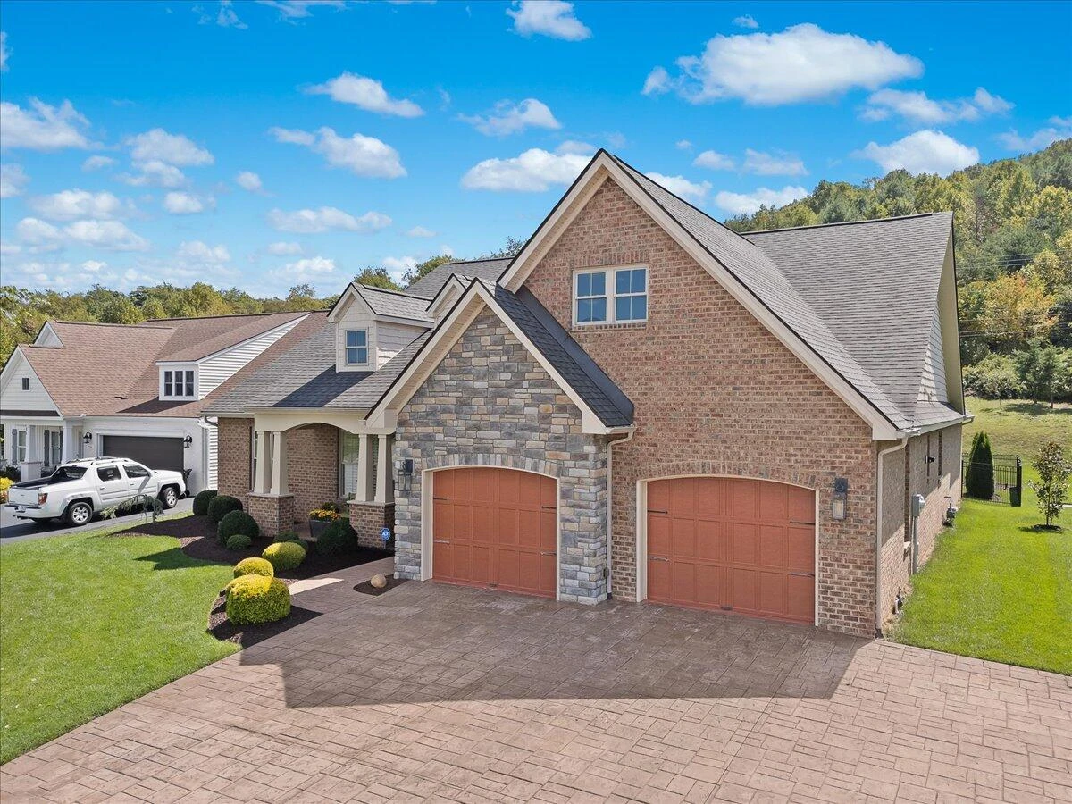 2531 Woods Meadow CT - Photo 6