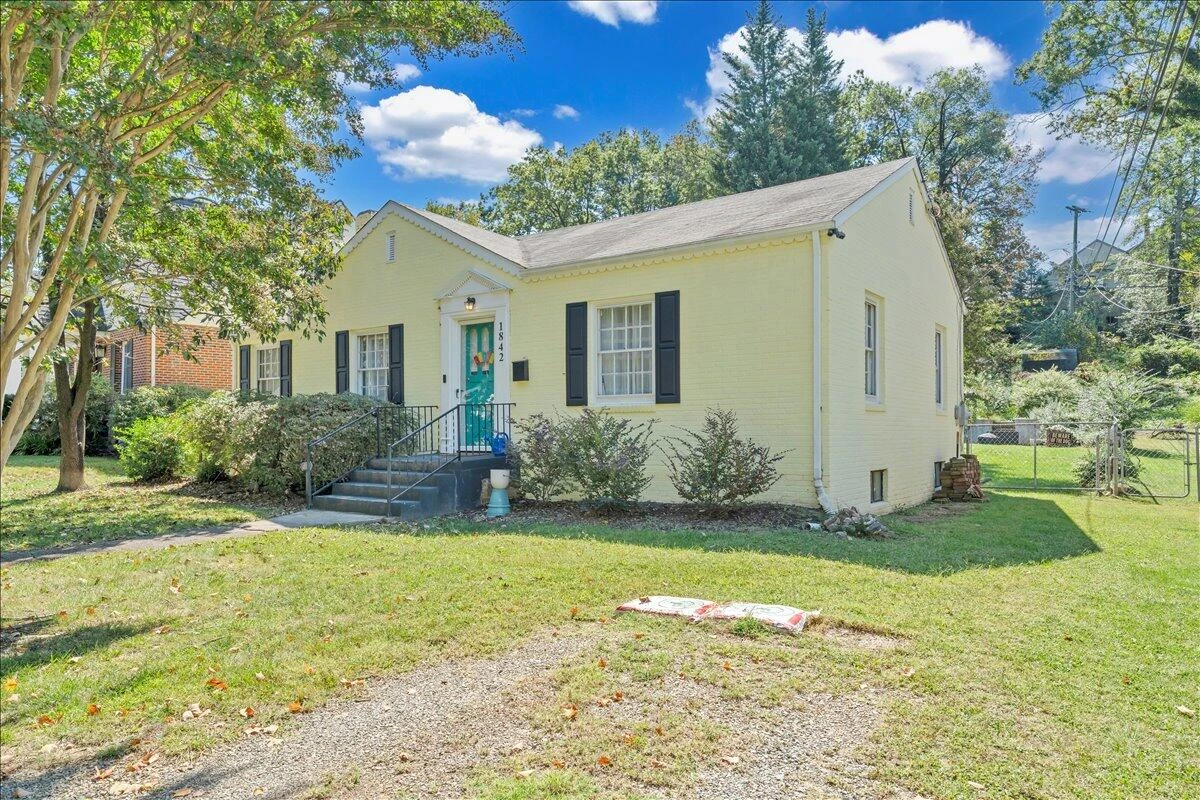 1842 Carlton RD SW - Photo 5