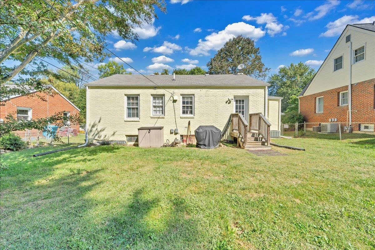 1842 Carlton RD SW - Photo 9