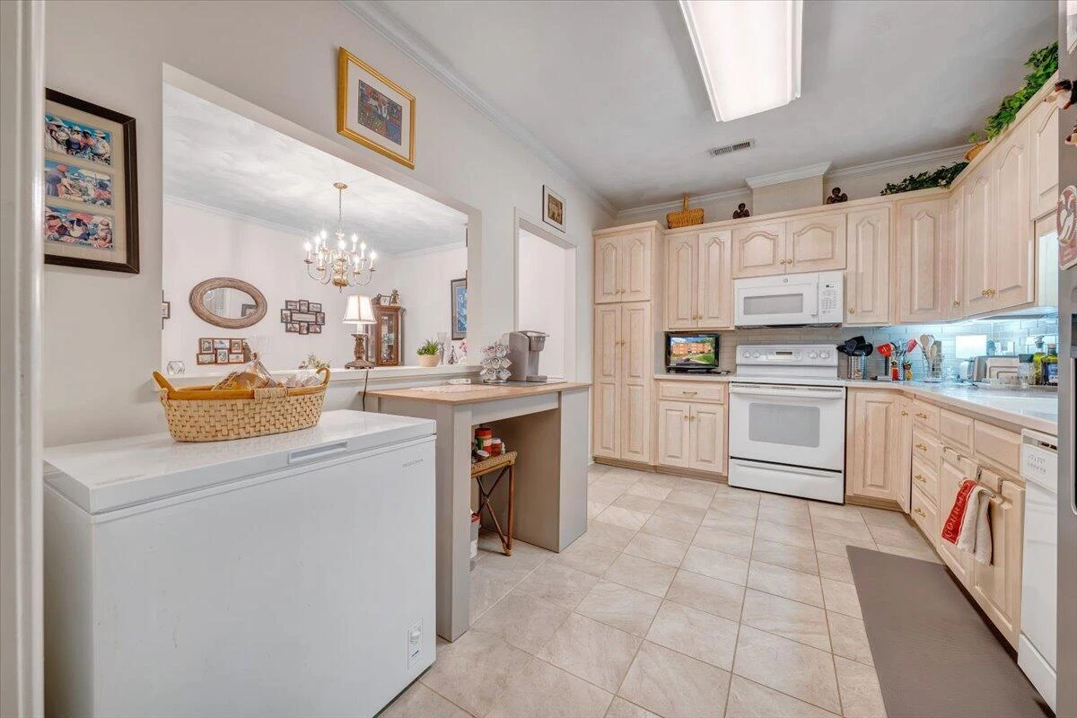 3060 Mcvitty Forest DR #209 - Photo 15