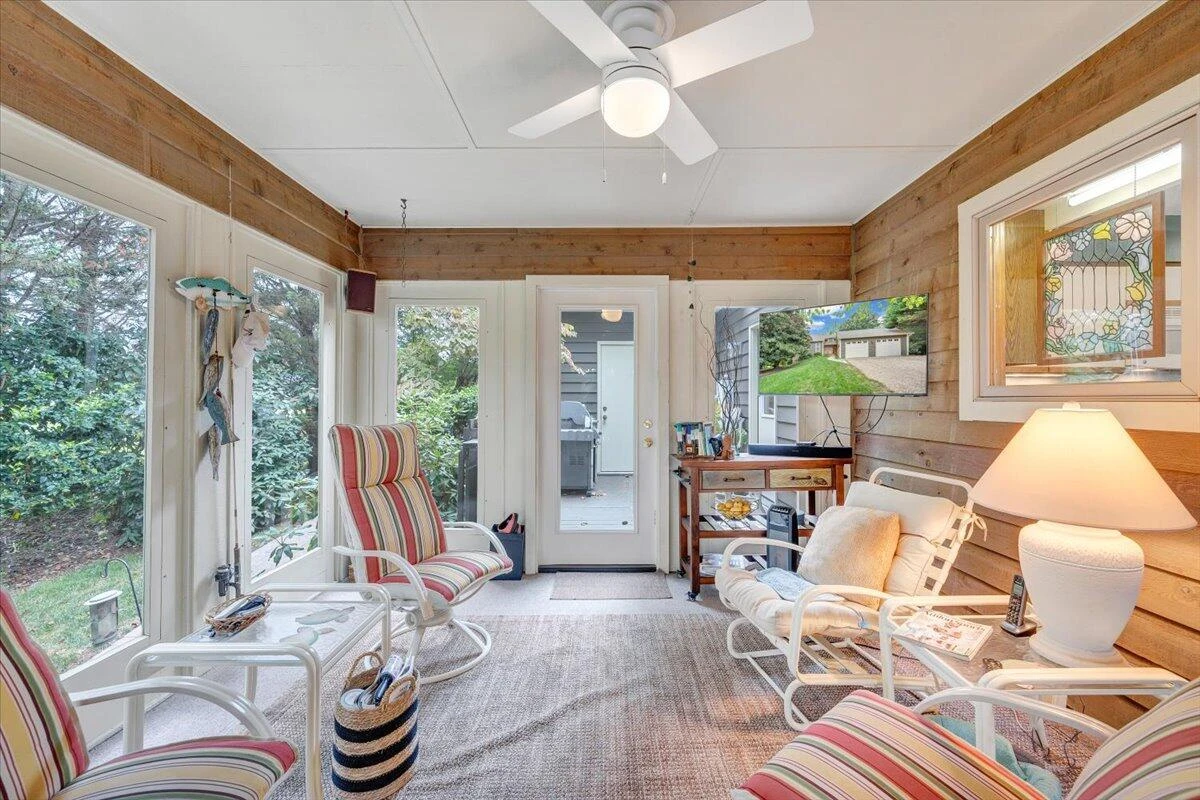 125 Windward DR - Photo 33
