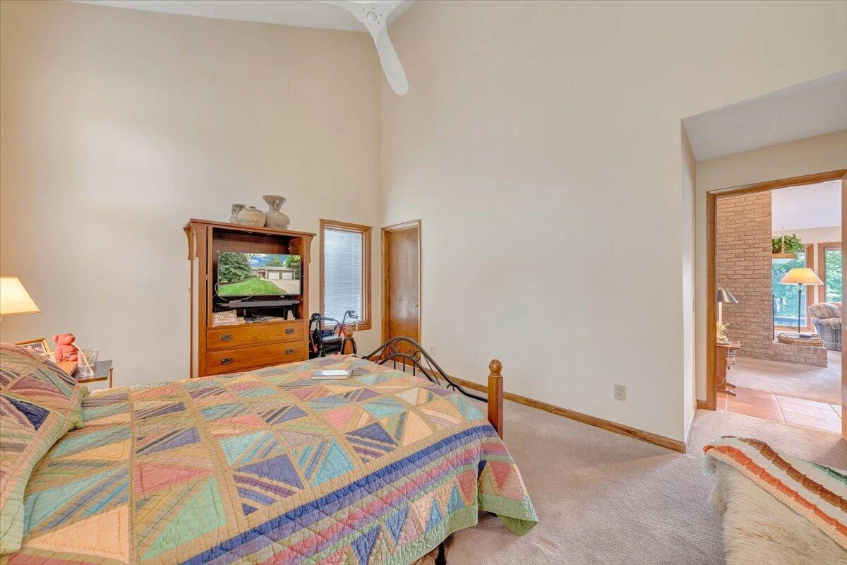 125 Windward DR - Photo 57