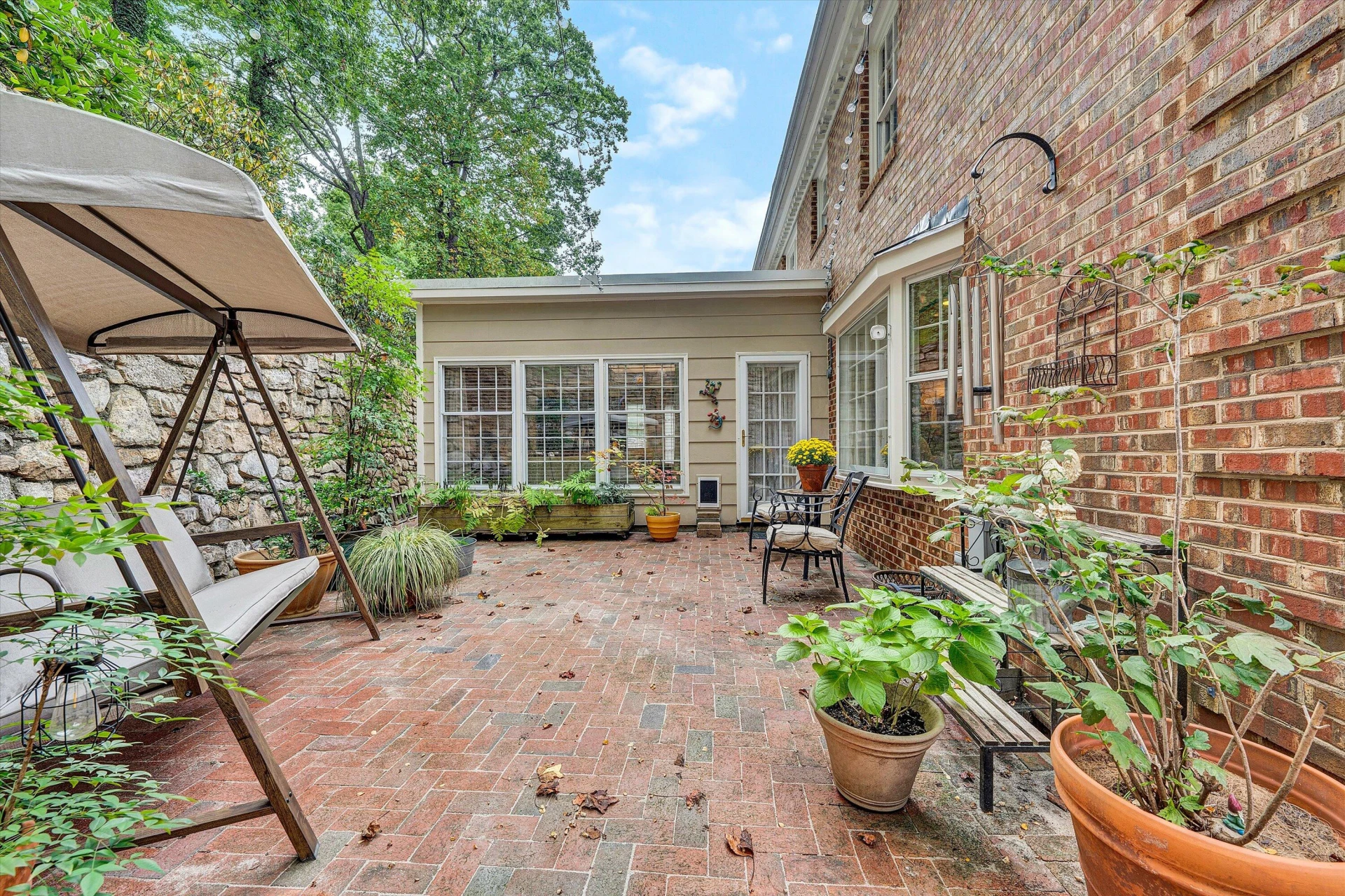 714 Wildwood RD SW - Photo 36