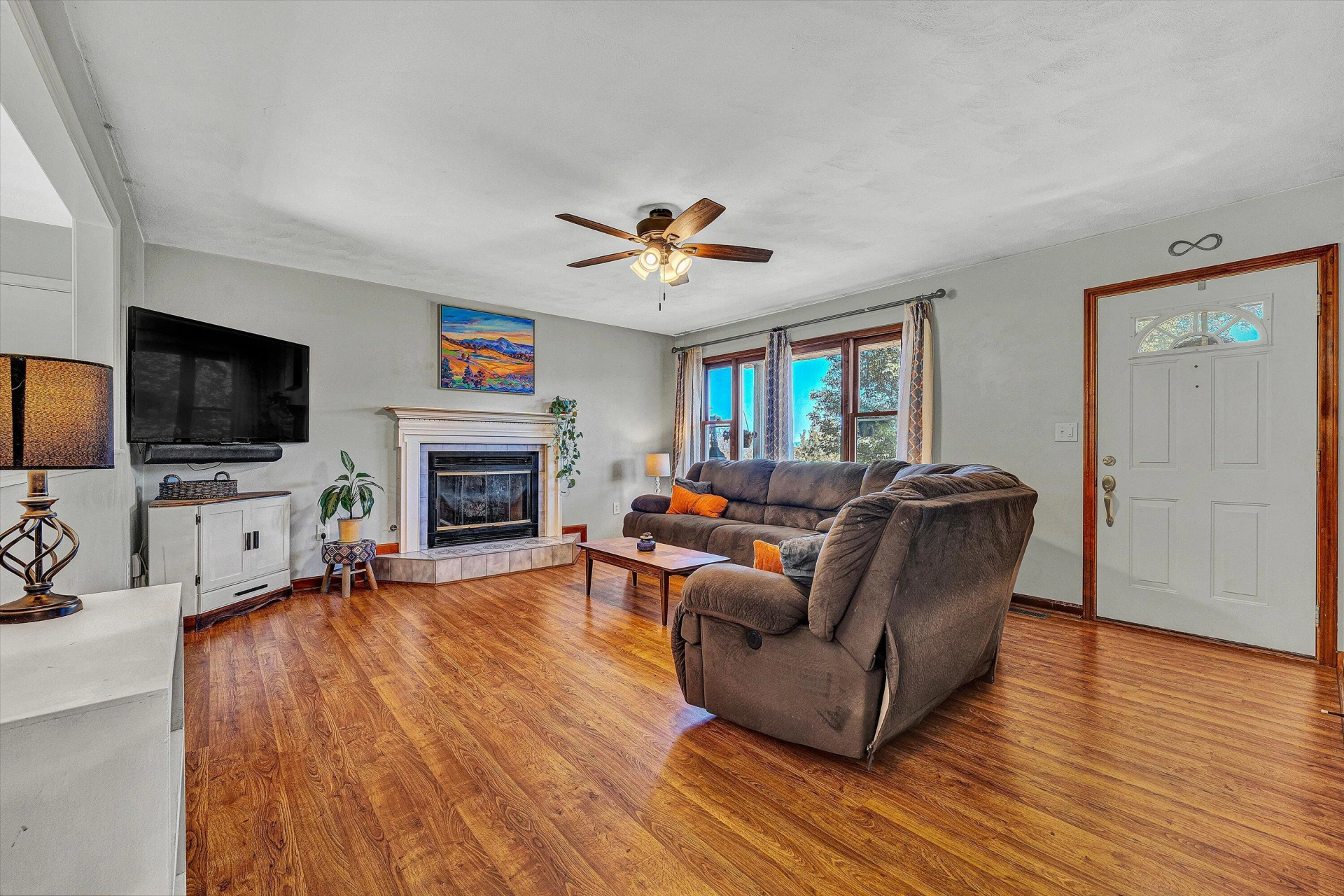 1925 Edgerton AVE SE - Photo 5