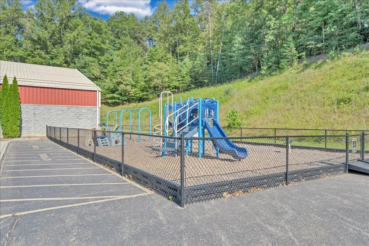 10 Whispering Creek RD - Photo 53