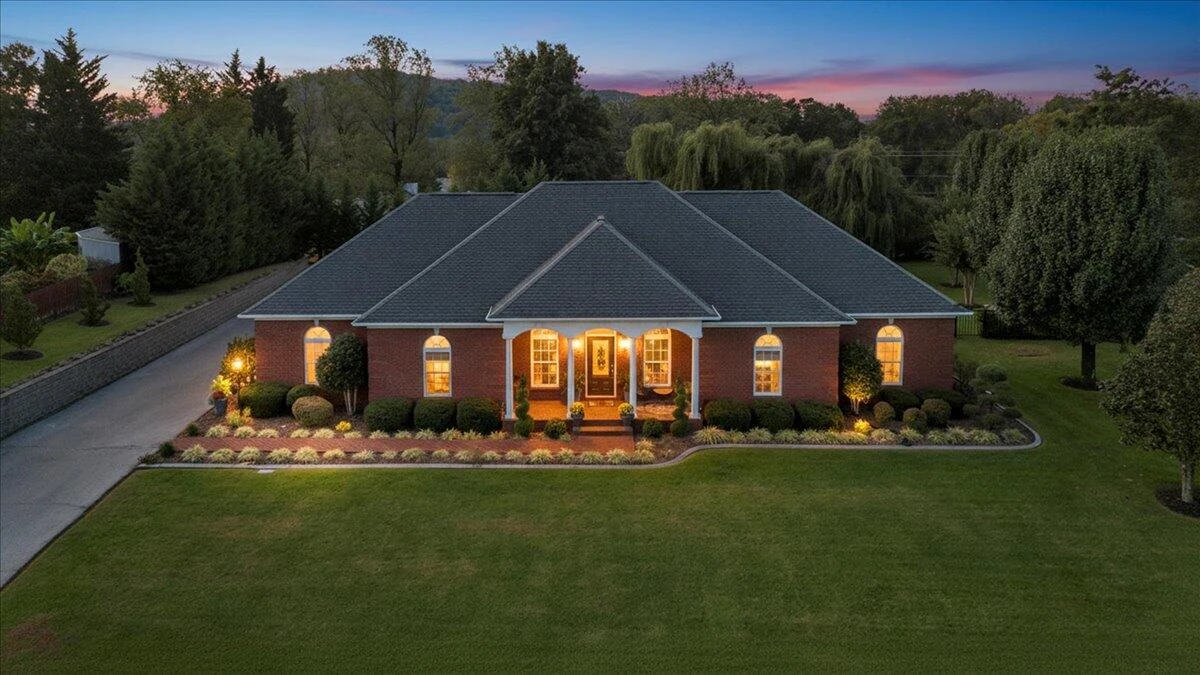 3901 Horsepen Mountain DR