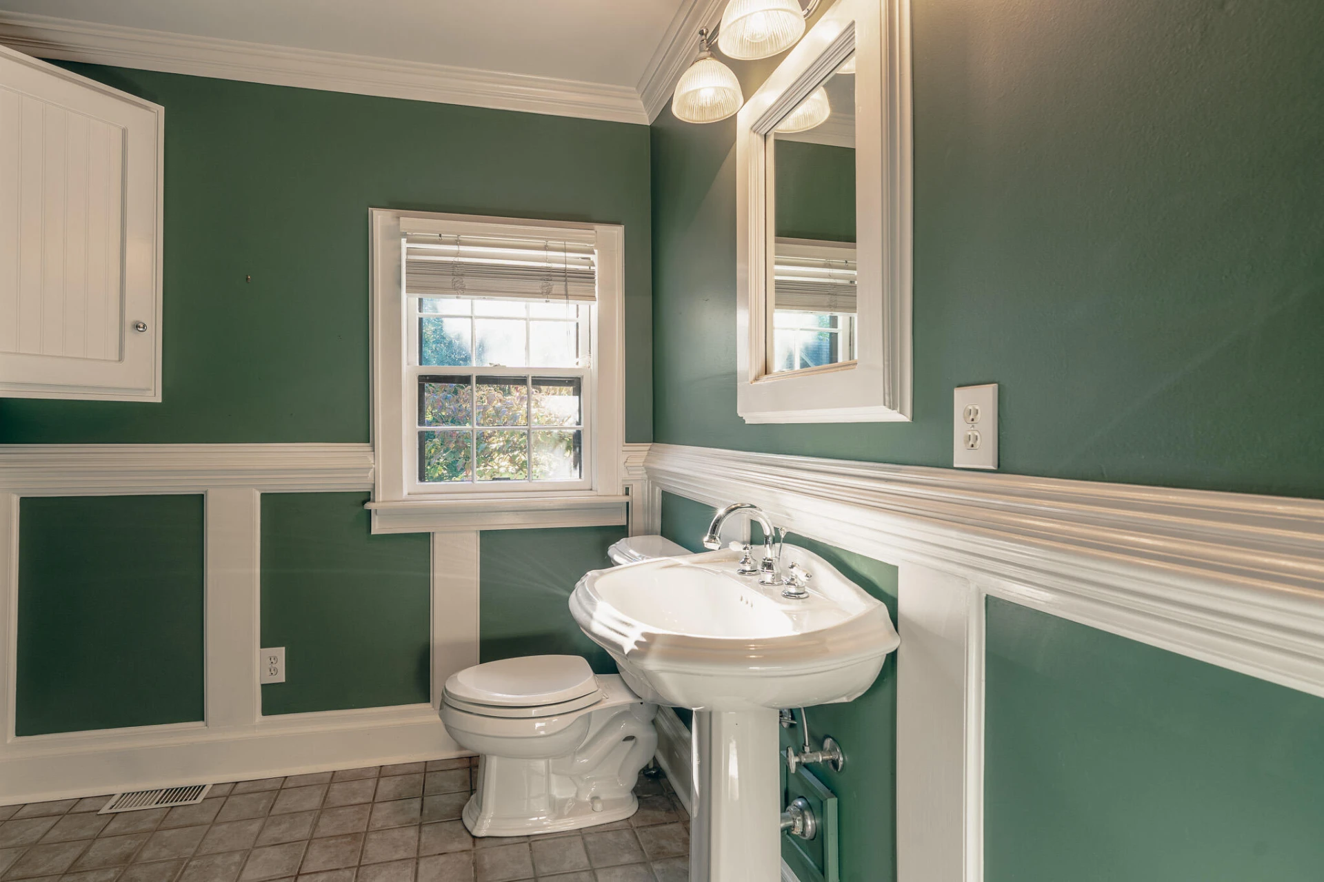 2632 Richelieu AVE SW - Photo 35