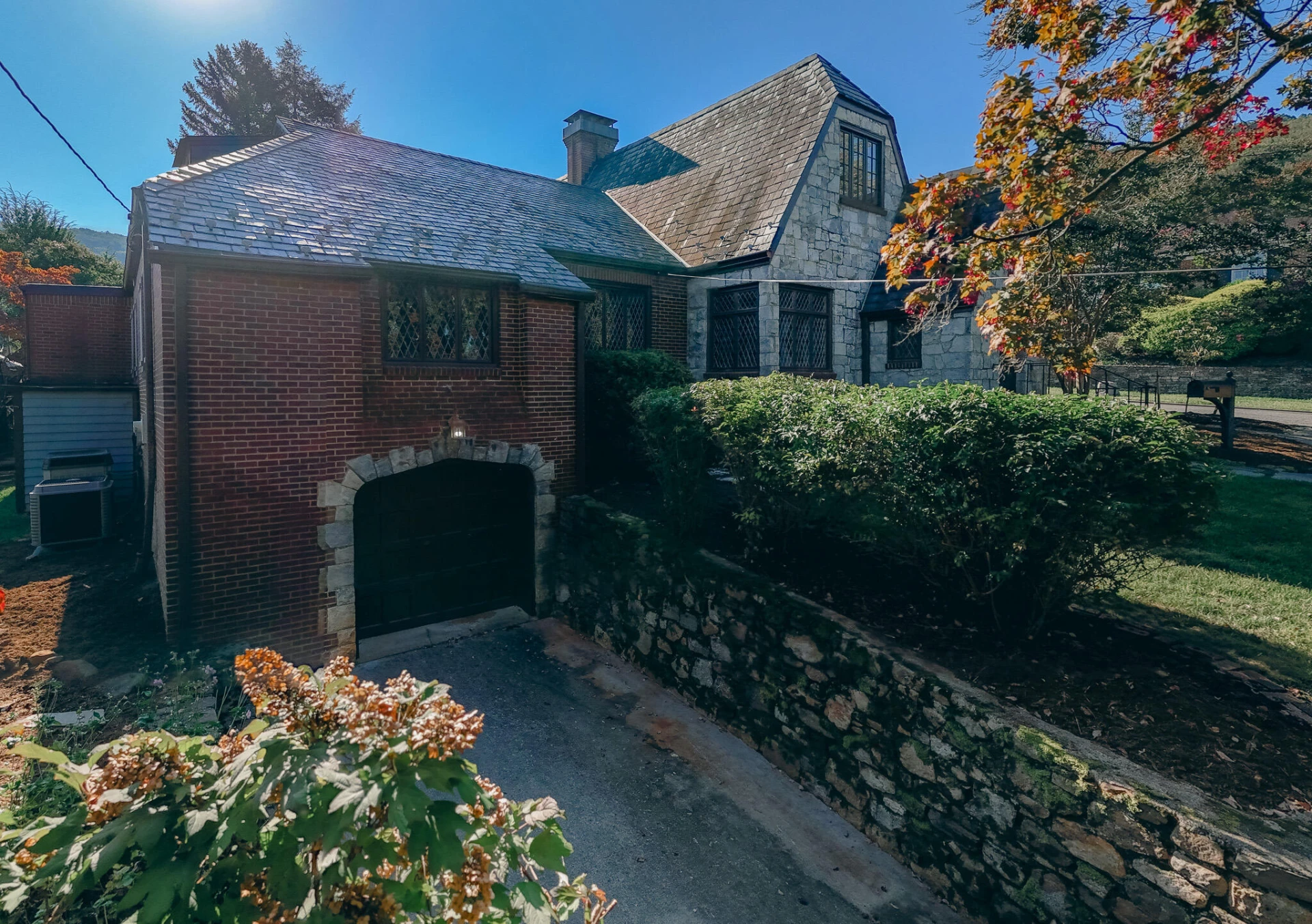 2632 Richelieu AVE SW - Photo 9