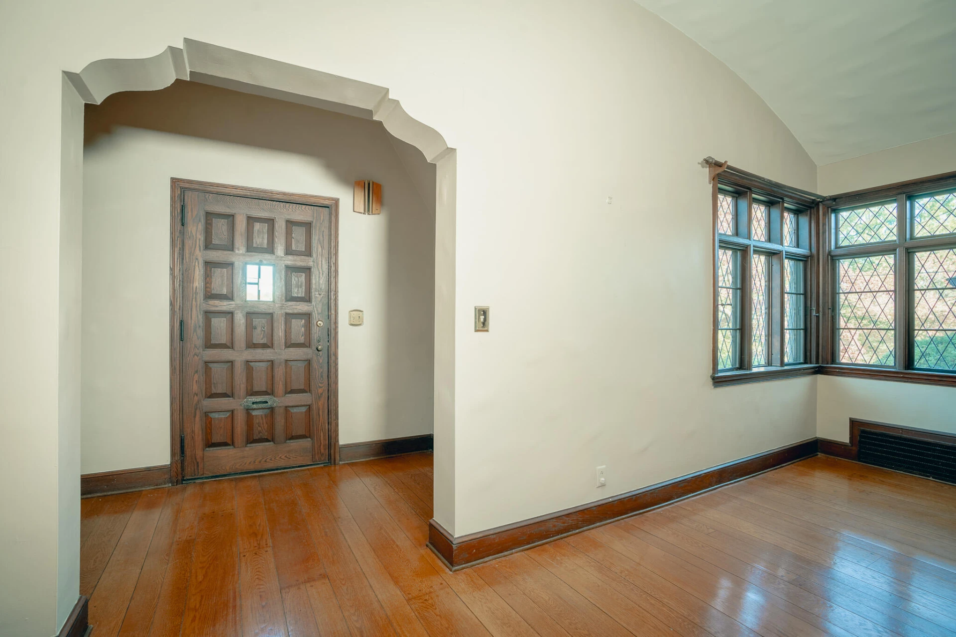 2632 Richelieu AVE SW - Photo 11
