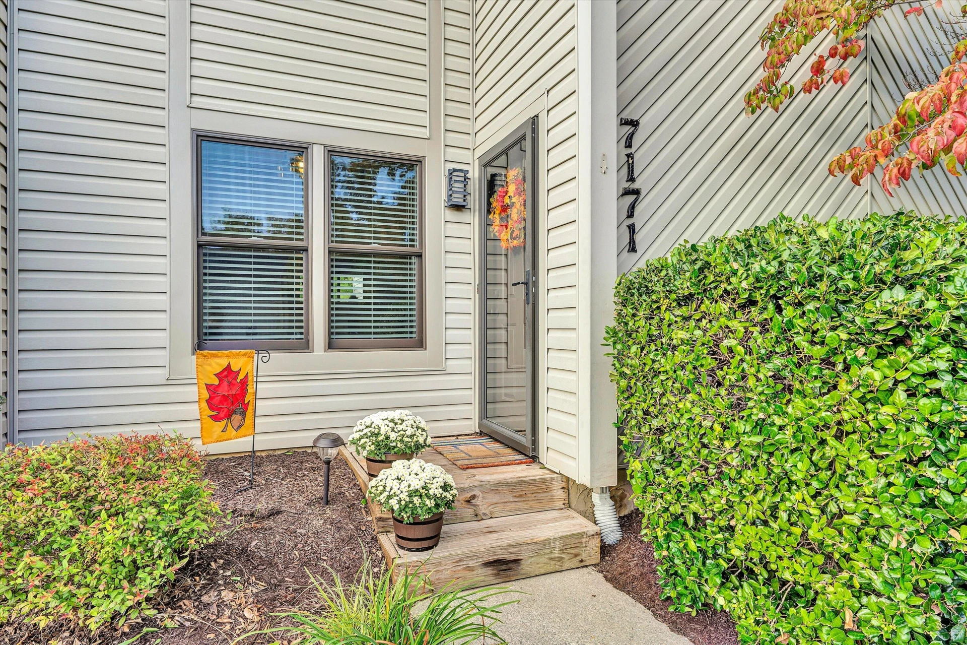 7171 Wild Cherry CT - Photo 3