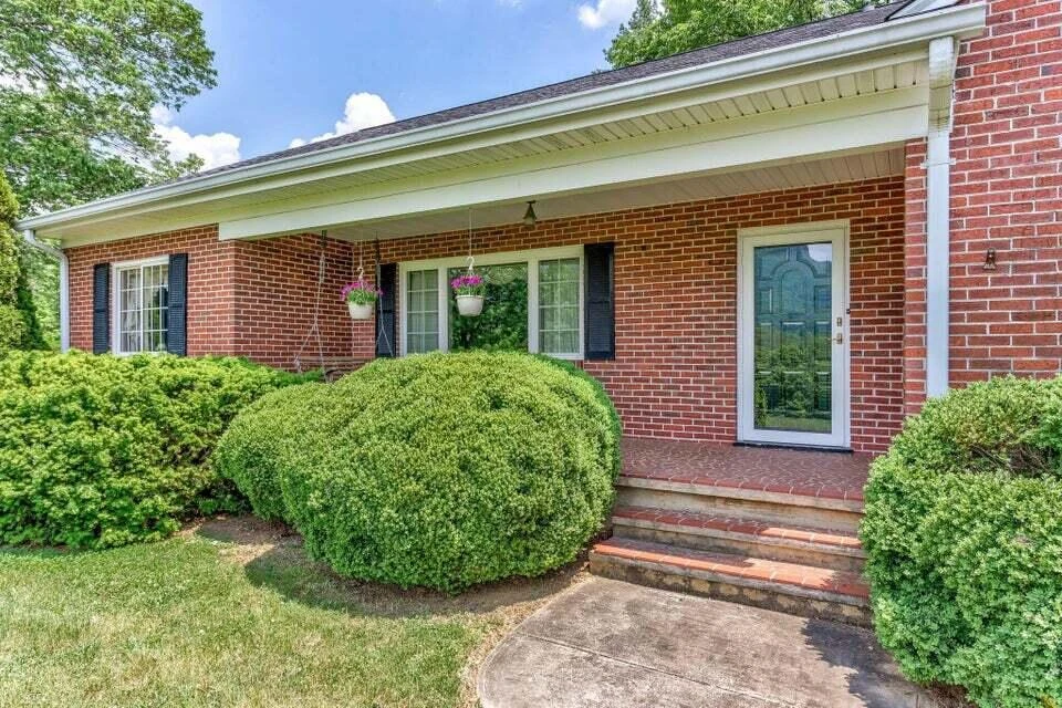 8602 Sanderson DR - Photo 14