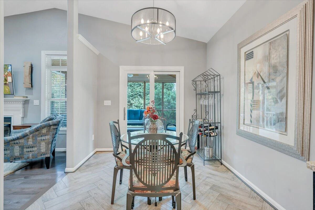 3908 Parkway Place DR - Photo 11