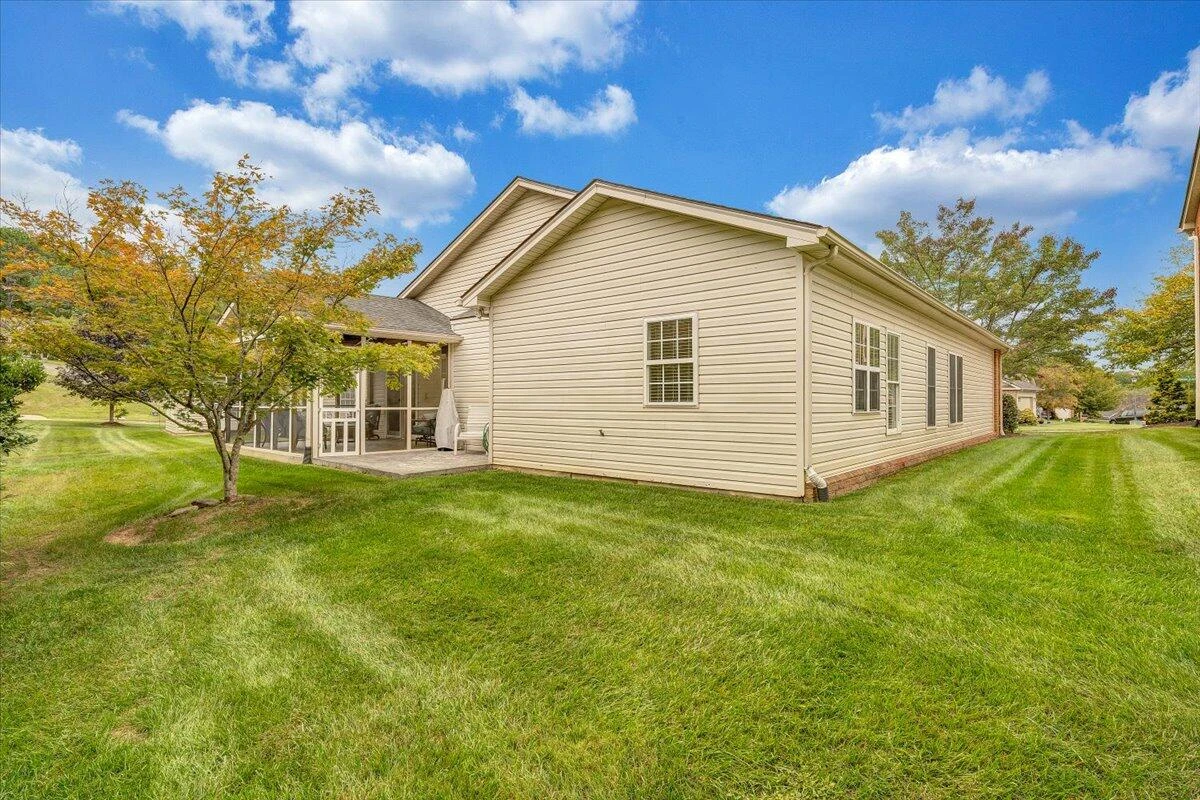 3908 Parkway Place DR - Photo 29