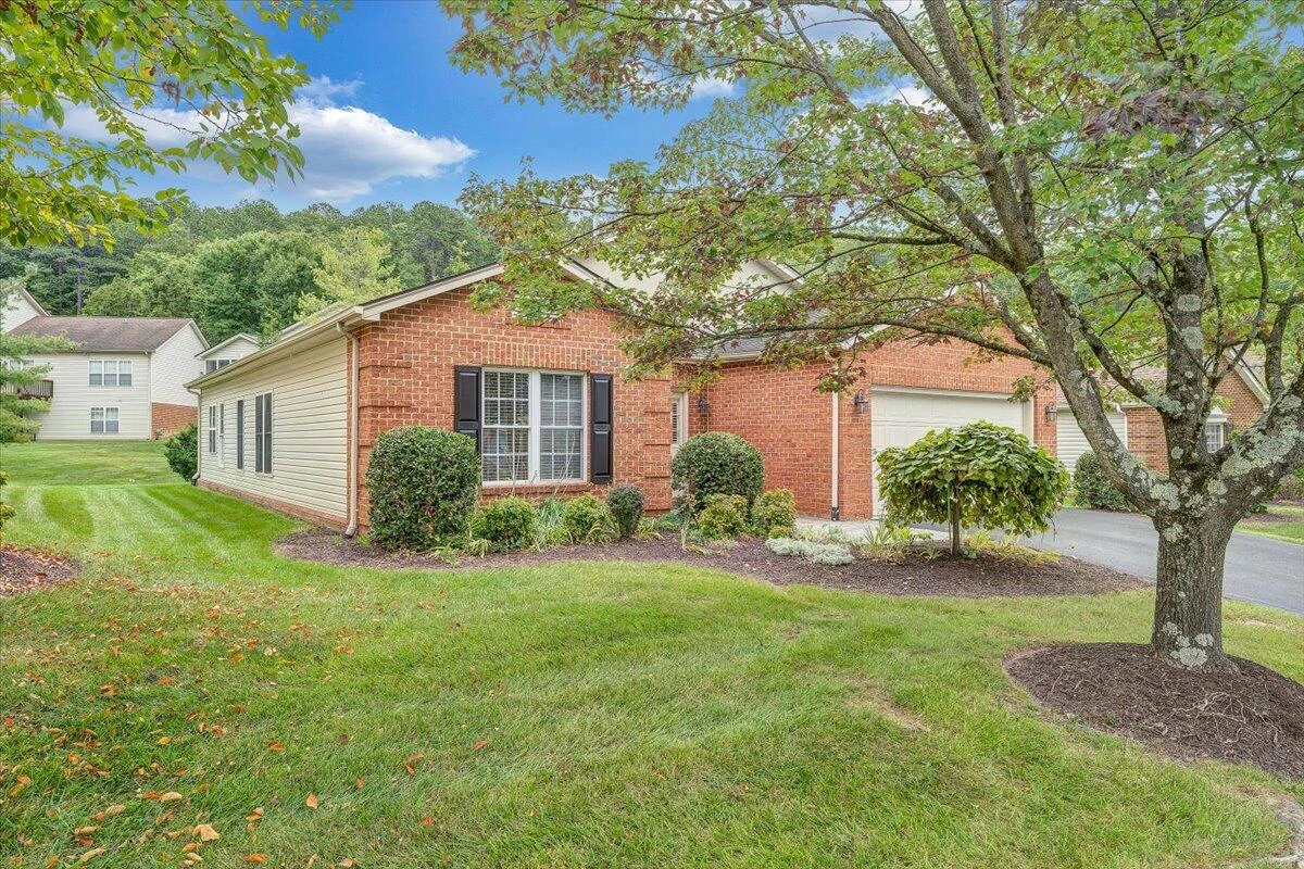 3908 Parkway Place DR - Photo 37
