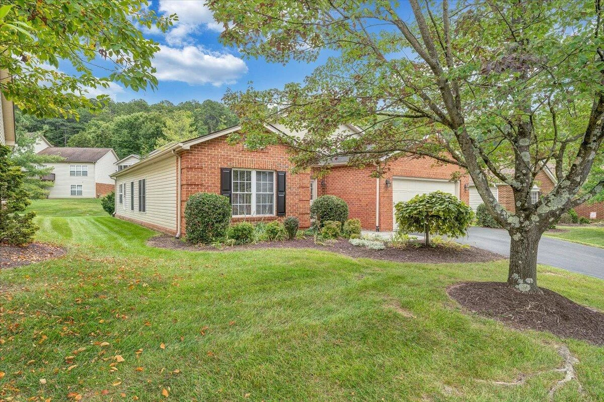 3908 Parkway Place DR - Photo 38