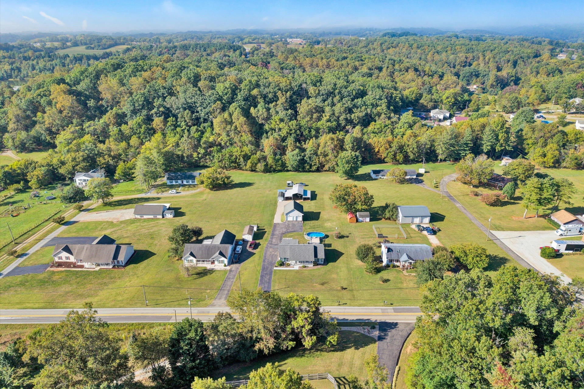 2527 Rutrough RD - Photo 2